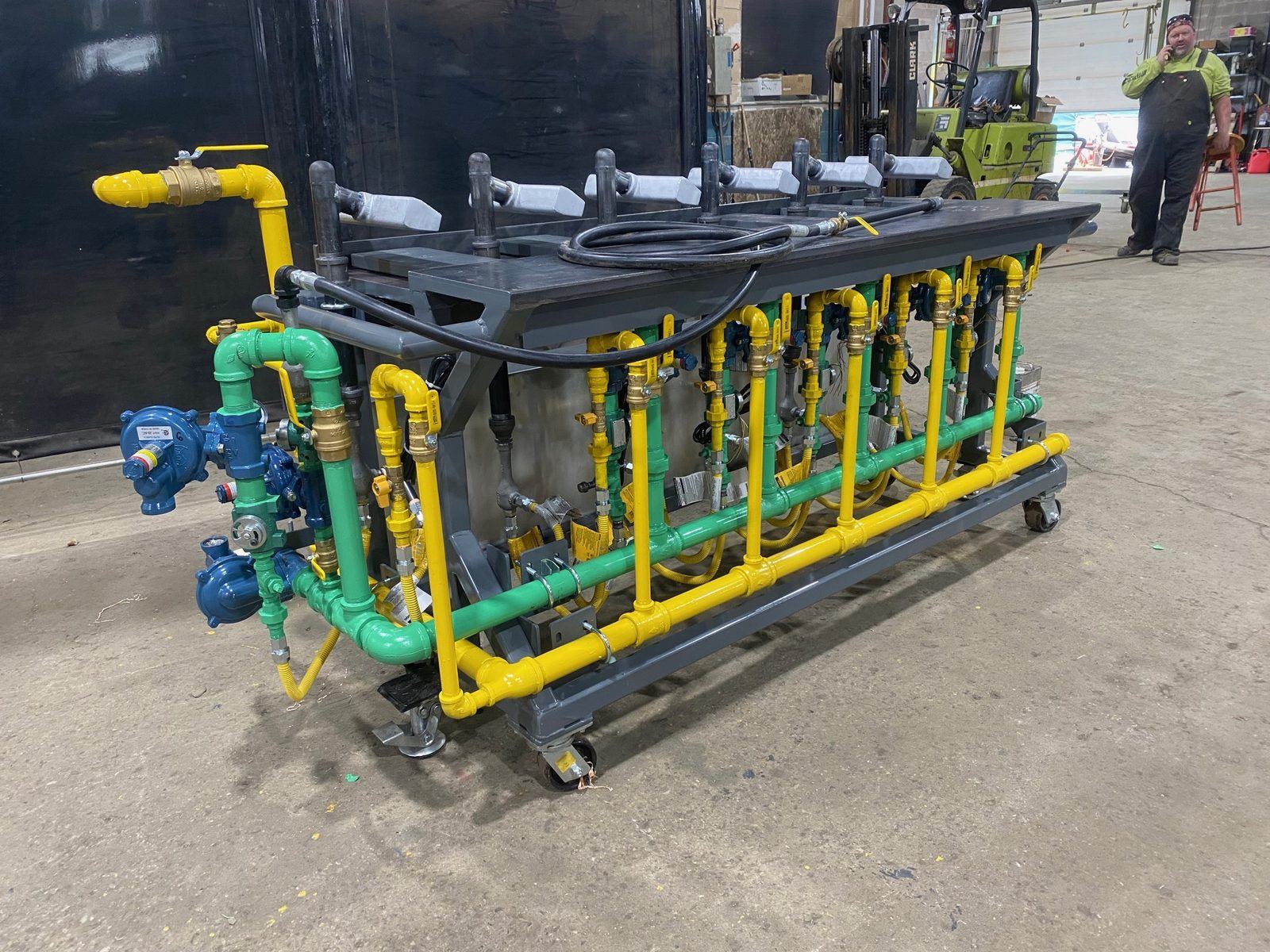 Mobile equipment skid built by International Mobile Welding
